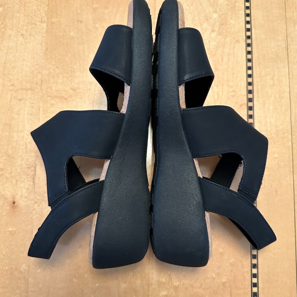 NEW Easy Spirit Women's size 6W Sekasha Slingback Black Wedge Sandals - Picture 5 of 10